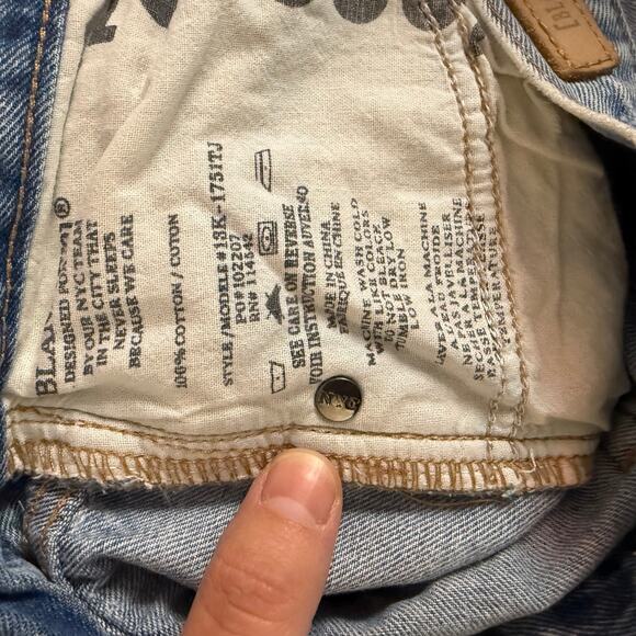 Blank NYC High-Rise Tapered Studded Hem Jeans Sz 26 EUC - Picture 4 of 4